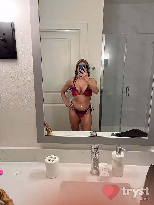 Escort/Massage/S&M April Marie Carr / Haven in Dallas, TX