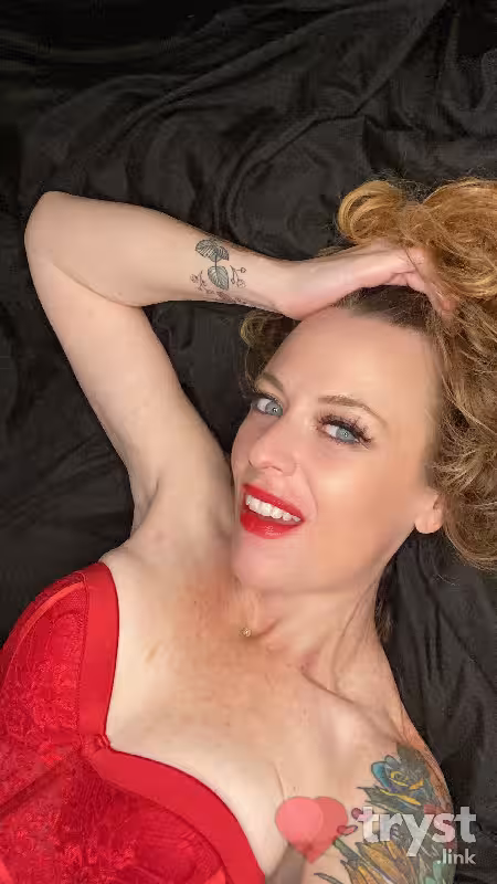 Escort/Massage/S&M E.B. Cotenord in Evanston, IL