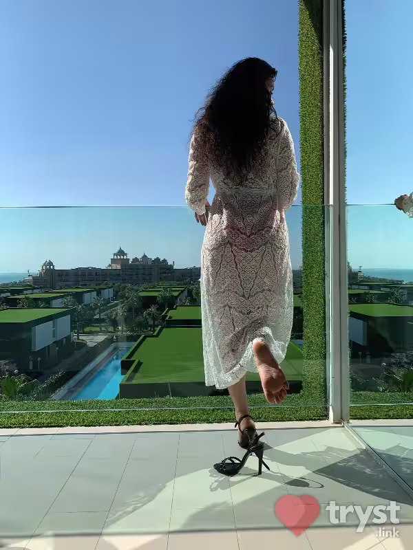 Escort/S&M Mistress Kira in Los Angeles, CA