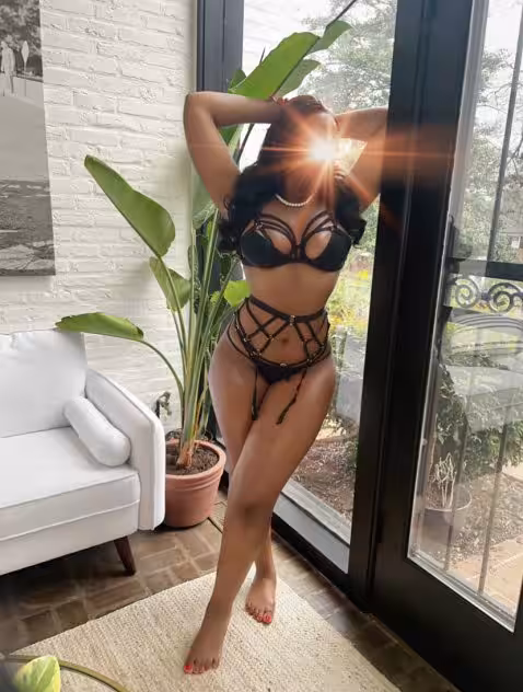 companion/Massage/S&M Naomi / Naomy in The Bronx, NY